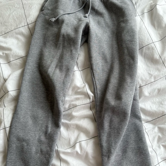 TNA grey sweatpants - Picture 4 of 4